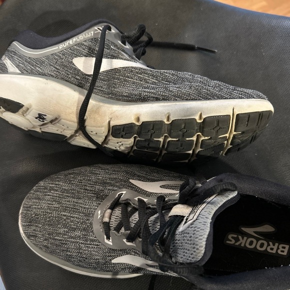 Brooks Pure Flow 7 Running Shoe 1202621B078 Womens Size 8.5 - Picture 3 of 6